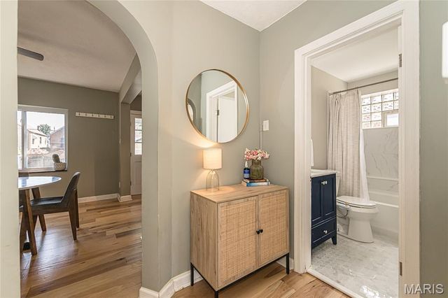 5742 Tholozan Avenue, St Louis, MO 63109