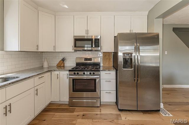 5742 Tholozan Avenue, St Louis, MO 63109