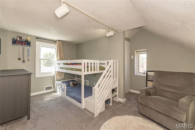 5742 Tholozan Avenue, St Louis, MO 63109