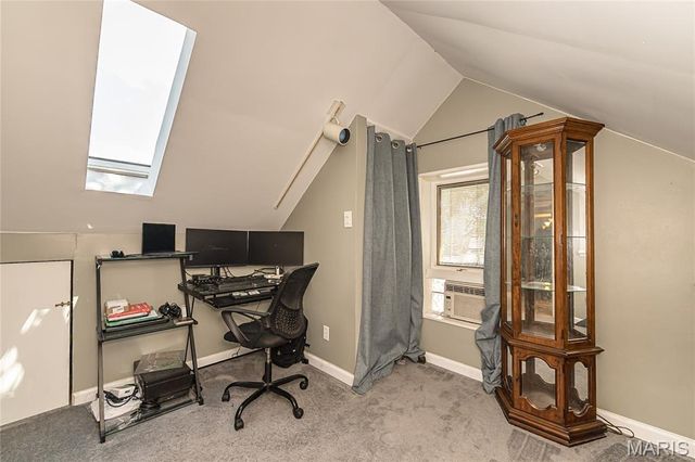 5742 Tholozan Avenue, St Louis, MO 63109