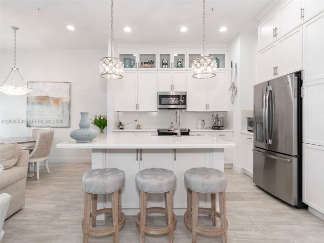 22936 Clear Echo Drive 35, Boca Raton, FL 33433
