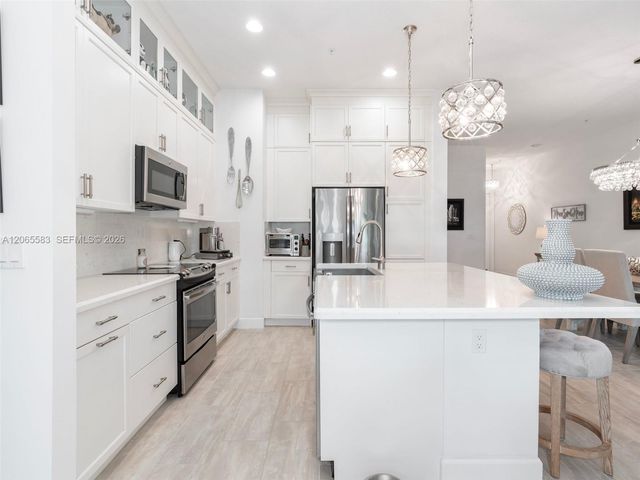 22936 Clear Echo Drive 35, Boca Raton, FL 33433