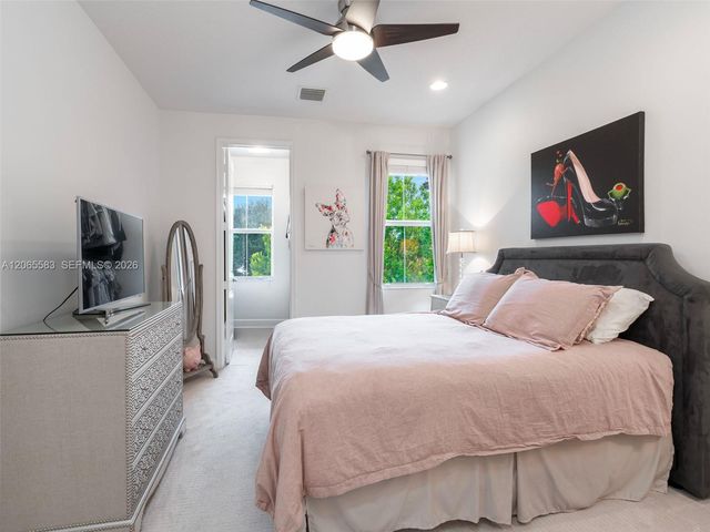 22936 Clear Echo Drive 35, Boca Raton, FL 33433