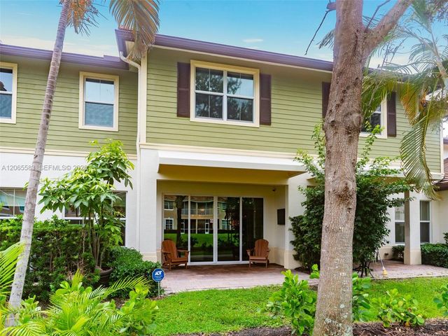 22936 Clear Echo Drive 35, Boca Raton, FL 33433