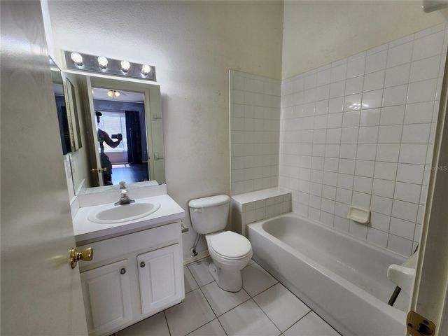 1317 THROCKMORTON DRIVE, Wesley Chapel, FL 33543