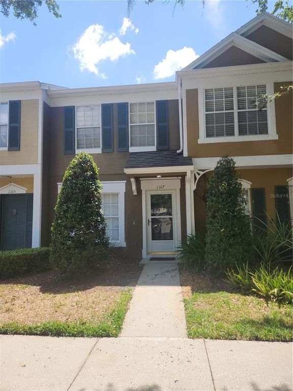 1317 THROCKMORTON DRIVE, Wesley Chapel, FL 33543