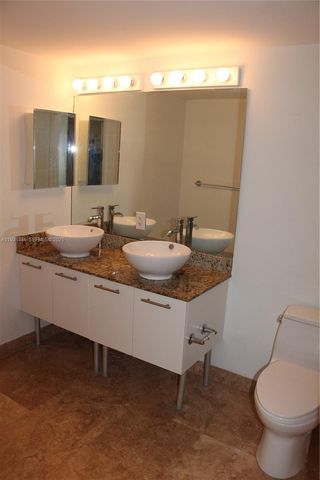 41 SE 5TH ST 2203, Miami, FL 33131