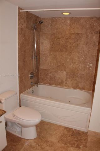 41 SE 5TH ST 2203, Miami, FL 33131