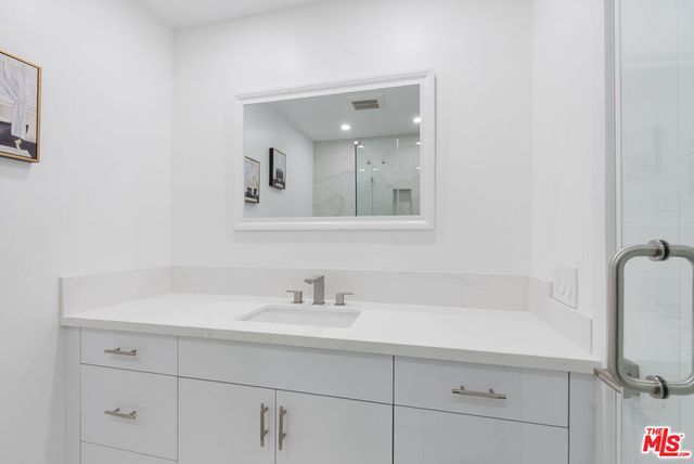 8455 Fountain Avenue 308, West Hollywood, CA 90069