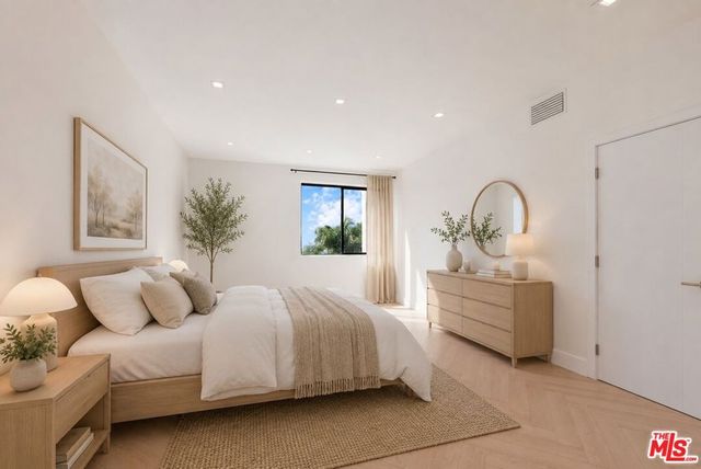 8455 Fountain Avenue 308, West Hollywood, CA 90069
