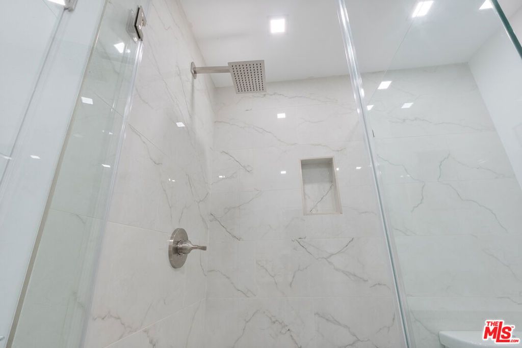 Image 29 of property listing at 8455 Fountain Avenue 308, West Hollywood, CA 90069