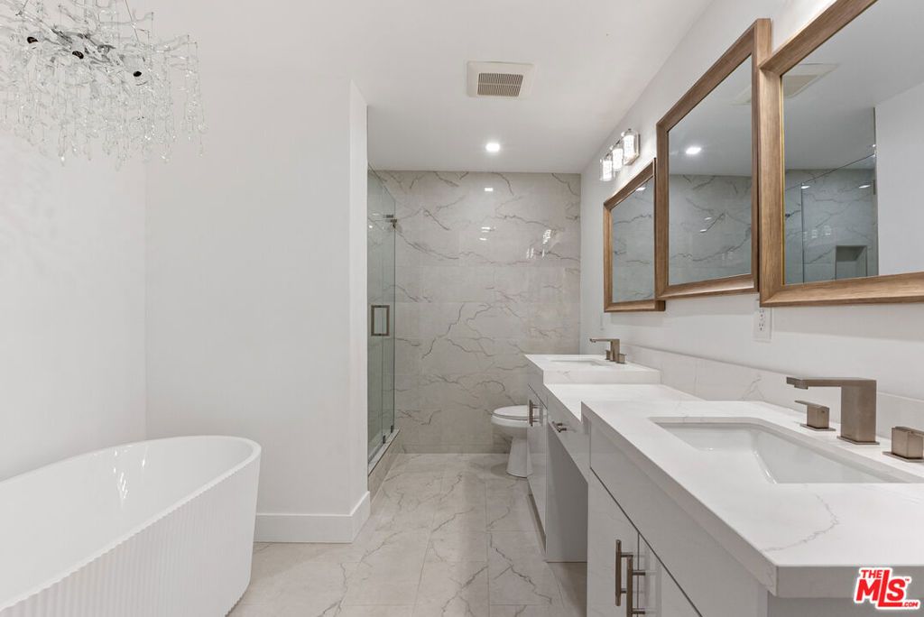 Image 35 of property listing at 8455 Fountain Avenue 308, West Hollywood, CA 90069