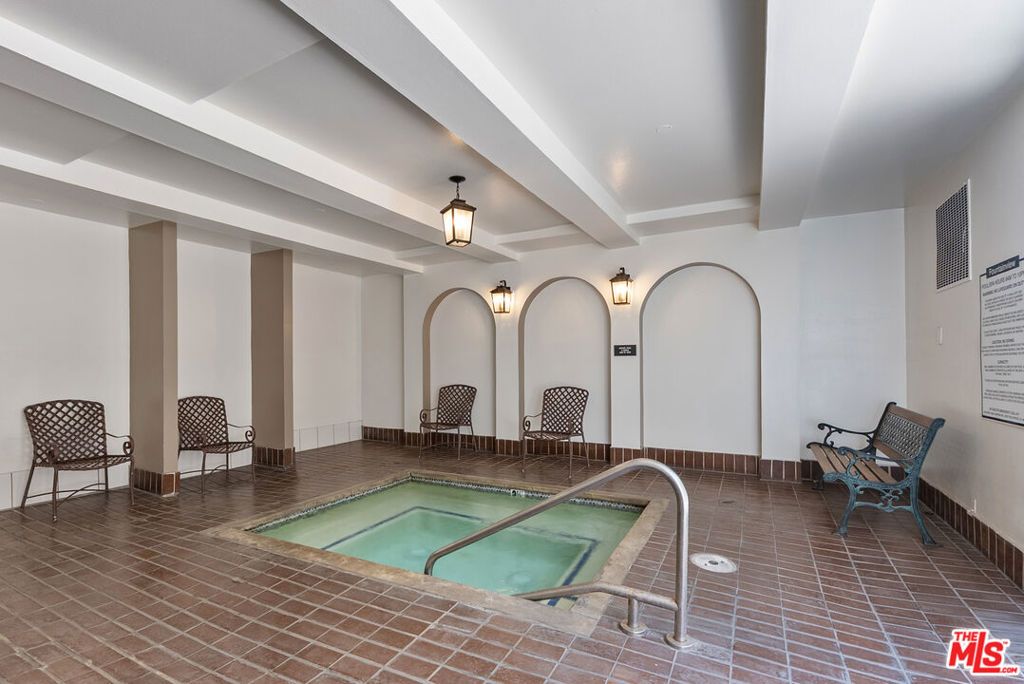 Image 42 of property listing at 8455 Fountain Avenue 308, West Hollywood, CA 90069
