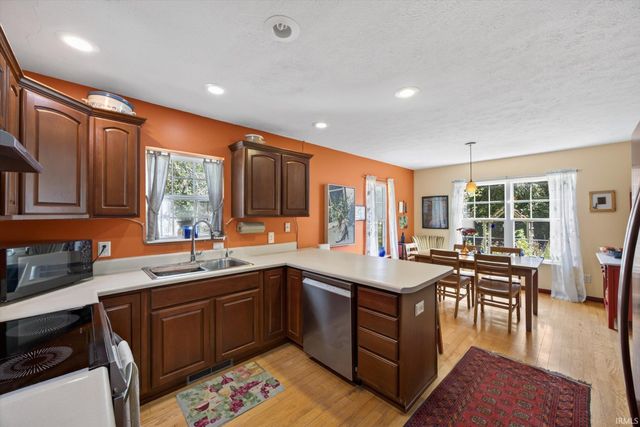 1010 W 7Th Street, Bloomington, IN 47404