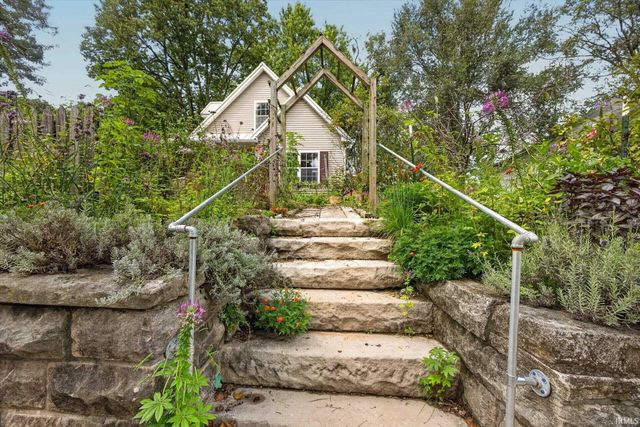1010 W 7Th Street, Bloomington, IN 47404