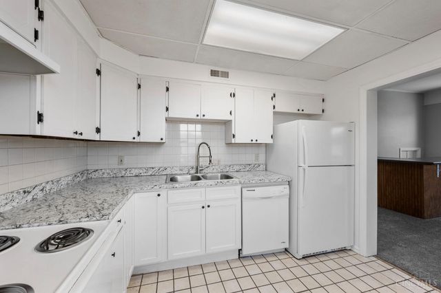 3280 Jefferson Avenue, Cincinnati, OH 45220