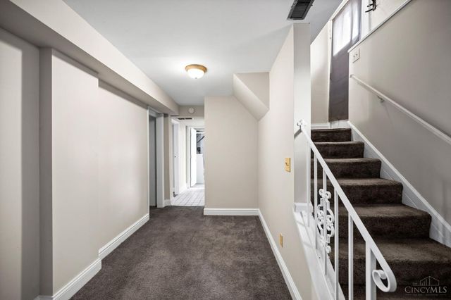 3280 Jefferson Avenue, Cincinnati, OH 45220