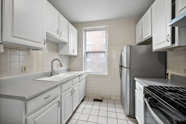 3280 Jefferson Avenue, Cincinnati, OH 45220