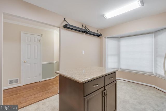 8735 STONE HILL PL, Springfield, VA 22153