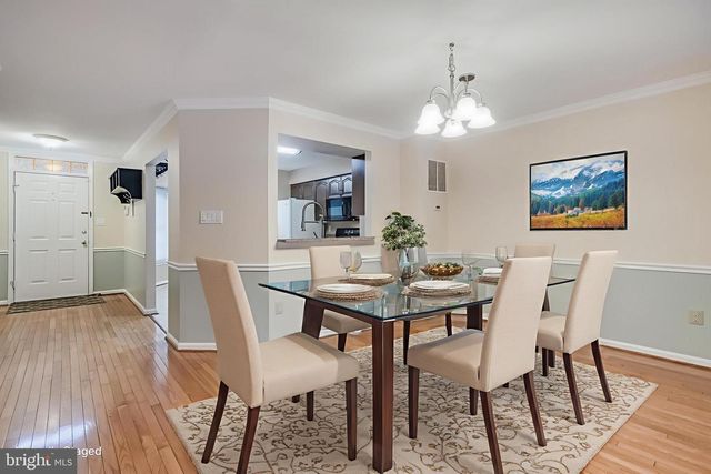 8735 STONE HILL PL, Springfield, VA 22153