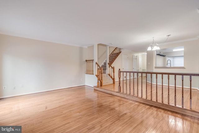 8735 STONE HILL PL, Springfield, VA 22153