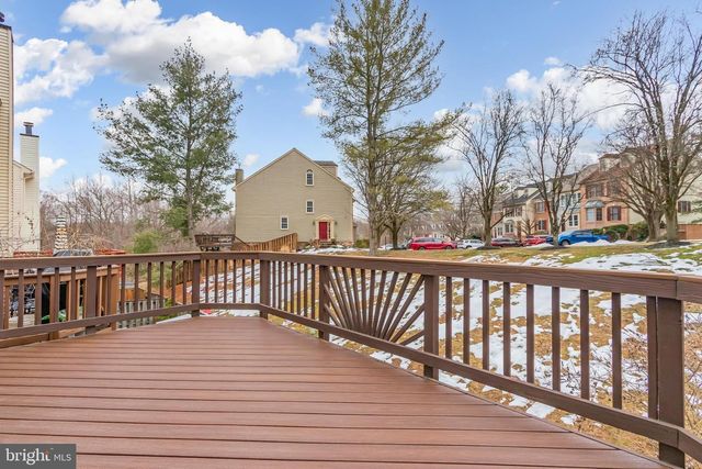 8735 STONE HILL PL, Springfield, VA 22153