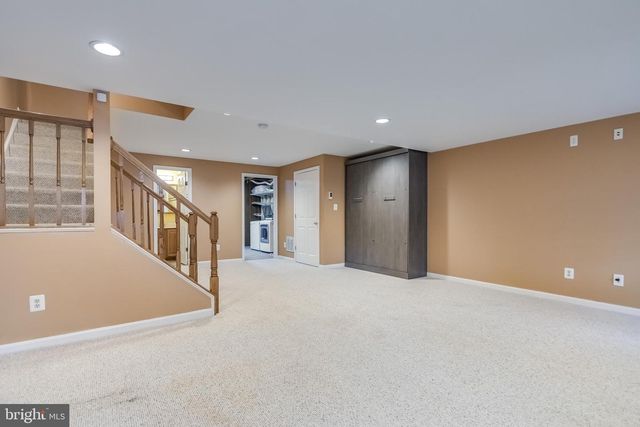 8735 STONE HILL PL, Springfield, VA 22153