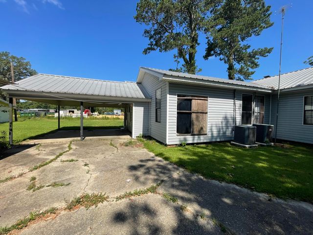 16 Triangle, Foxworth, MS 39483