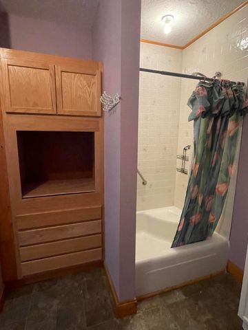 16 Triangle, Foxworth, MS 39483