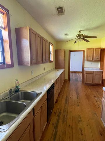 16 Triangle, Foxworth, MS 39483