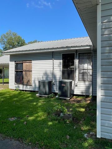 16 Triangle, Foxworth, MS 39483