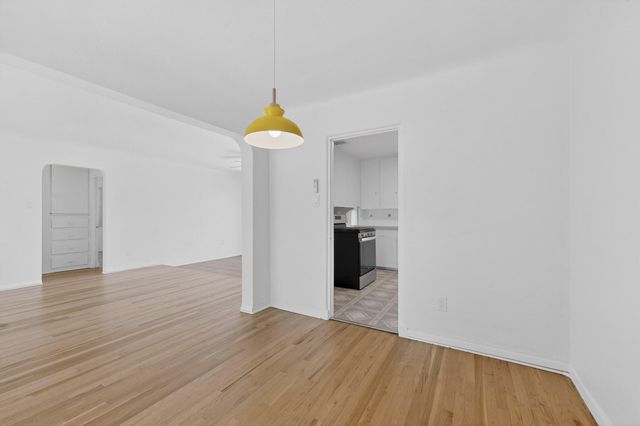 716 Loma Vista Drive NE, Albuquerque, NM 87106