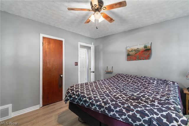 1513 10th Street, Cuyahoga Falls, OH 44221