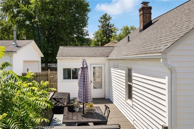 1513 10th Street, Cuyahoga Falls, OH 44221