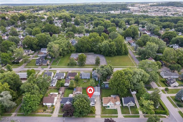 1513 10th Street, Cuyahoga Falls, OH 44221