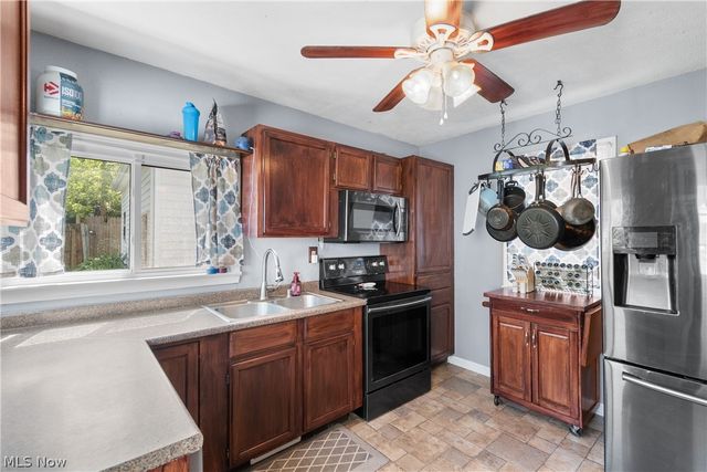 1513 10th Street, Cuyahoga Falls, OH 44221