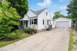 1513 10th Street, Cuyahoga Falls, OH 44221