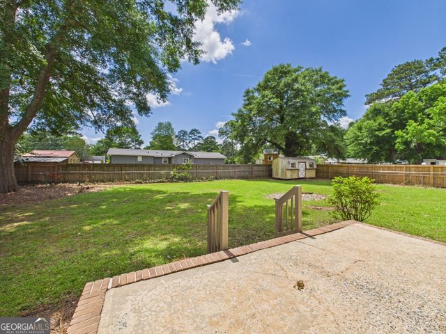 1011 Country Club Road, Perry, GA 31069
