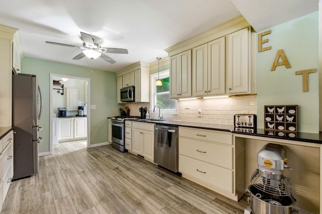 2400 Bay View Dr., Green Sea, SC 29545