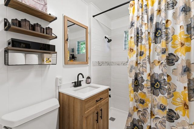 84-980 Kaulawaha Road, Waianae, HI 96792