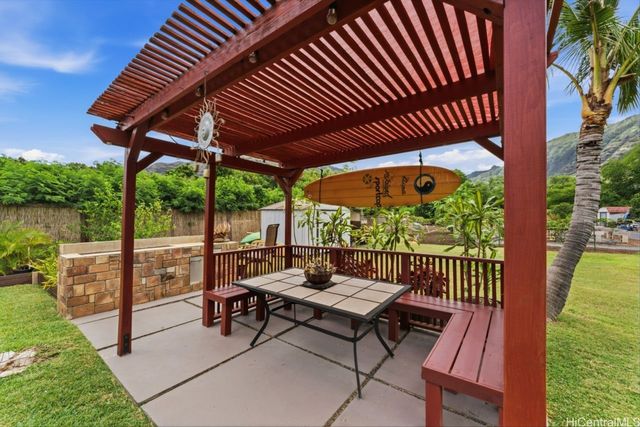 84-980 Kaulawaha Road, Waianae, HI 96792