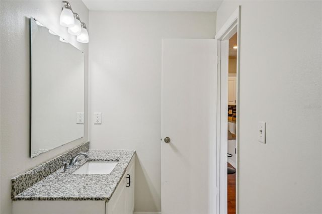 4211 CHATHAM OAK COURT 123, Tampa, FL 33624