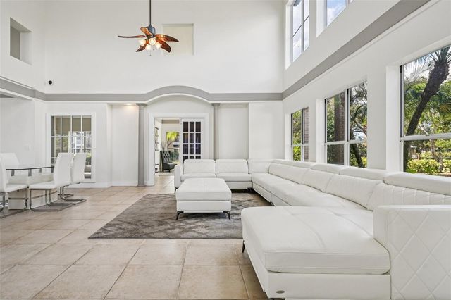 4211 CHATHAM OAK COURT 123, Tampa, FL 33624