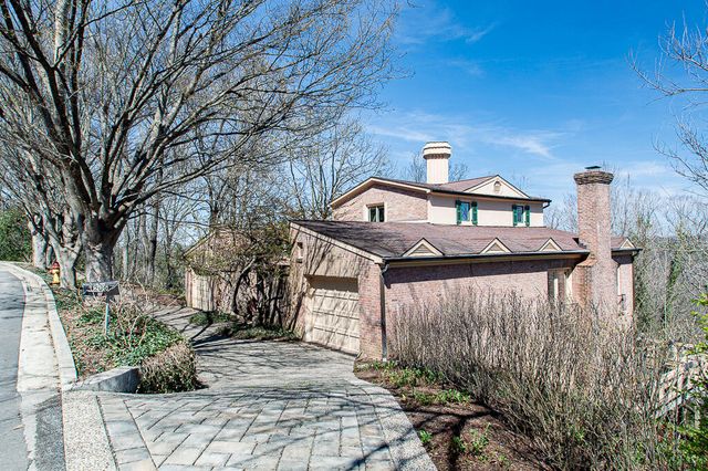 205 Capital Heights Drive, Frankfort, KY 40601