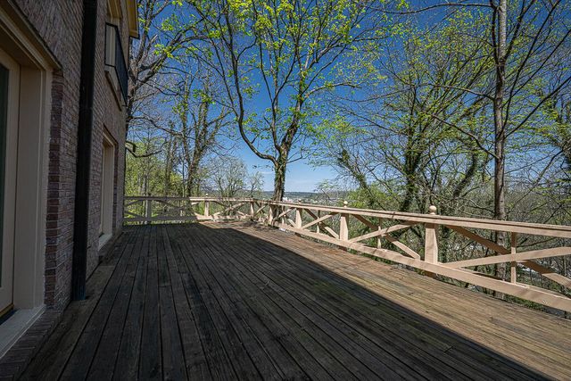 205 Capital Heights Drive, Frankfort, KY 40601