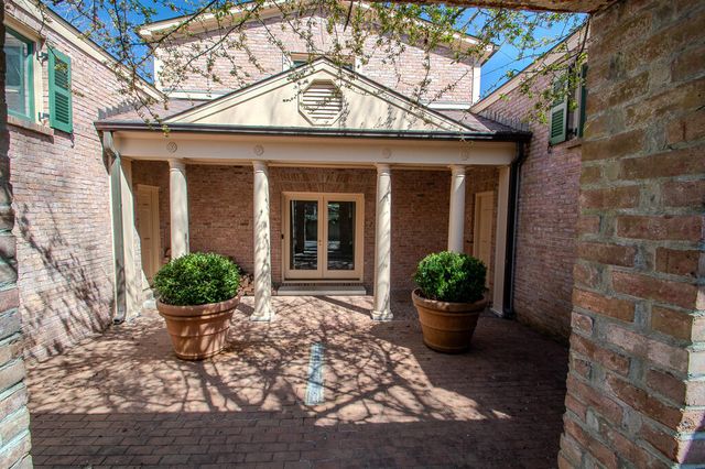 205 Capital Heights Drive, Frankfort, KY 40601