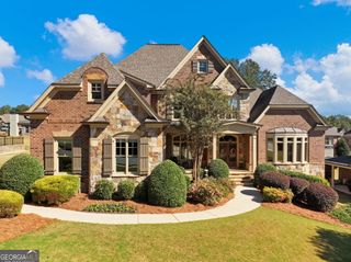 2051 Skybrooke Court, Hoschton, GA 30548