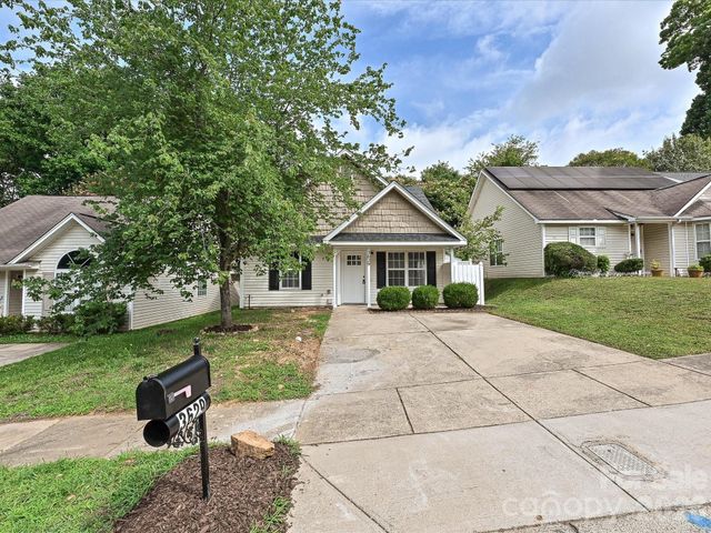 3629 Silver Ore Lane, Charlotte, NC 28216