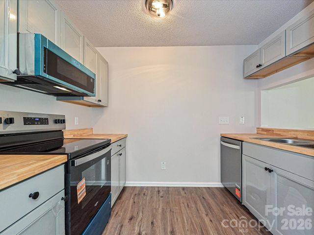 3629 Silver Ore Lane, Charlotte, NC 28216