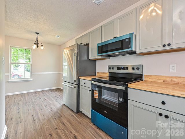 3629 Silver Ore Lane, Charlotte, NC 28216